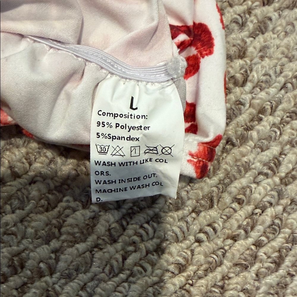 Lipstick Print Tube Top - Picture 5 of 5